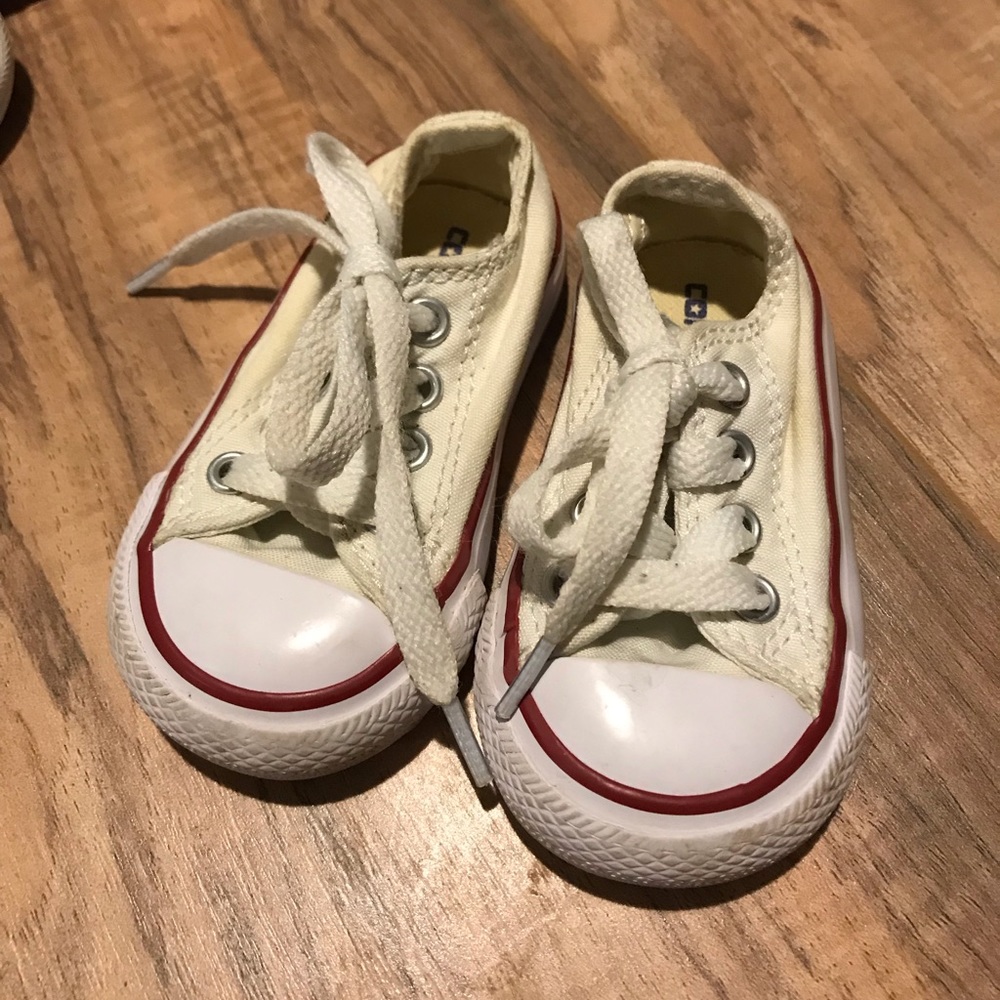 Converse size 3